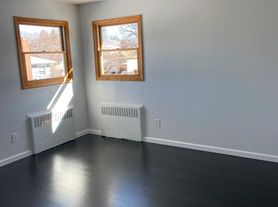 7 Fillat St, Staten Island, NY