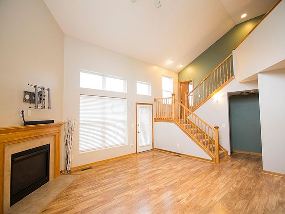 5th image of 8146 Reynoldswood Dr