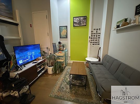4th image of 238 Central Ave #2E