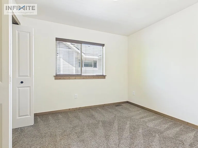 2767 Fen Way #A — Photo 10