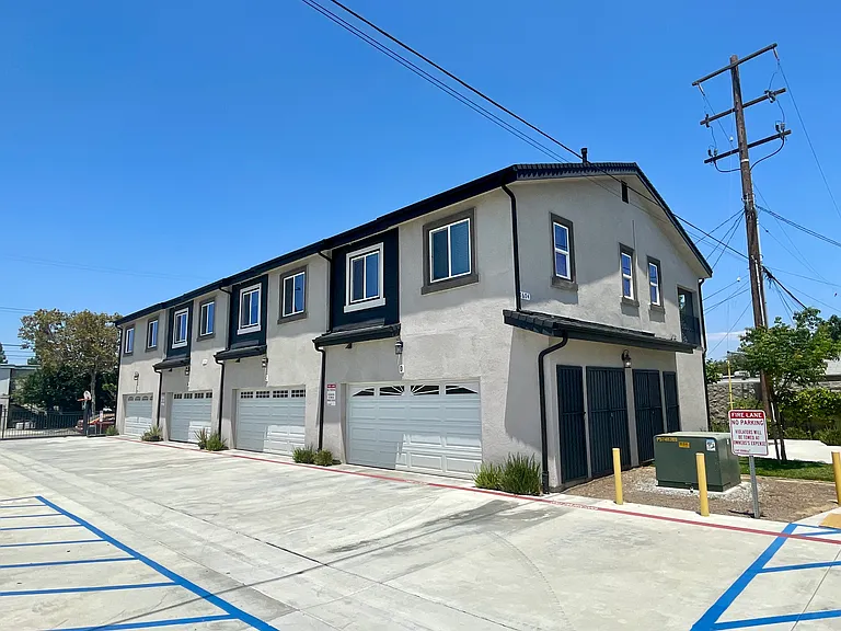 7604 Perry Rd #D — Photo 19