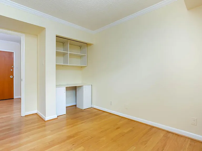2nd Bedroom built-in desk