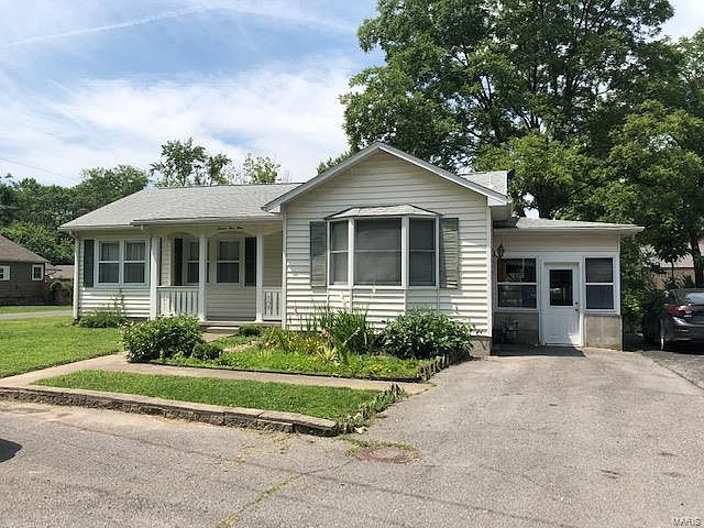 1st image of 759 W Rodney Dr