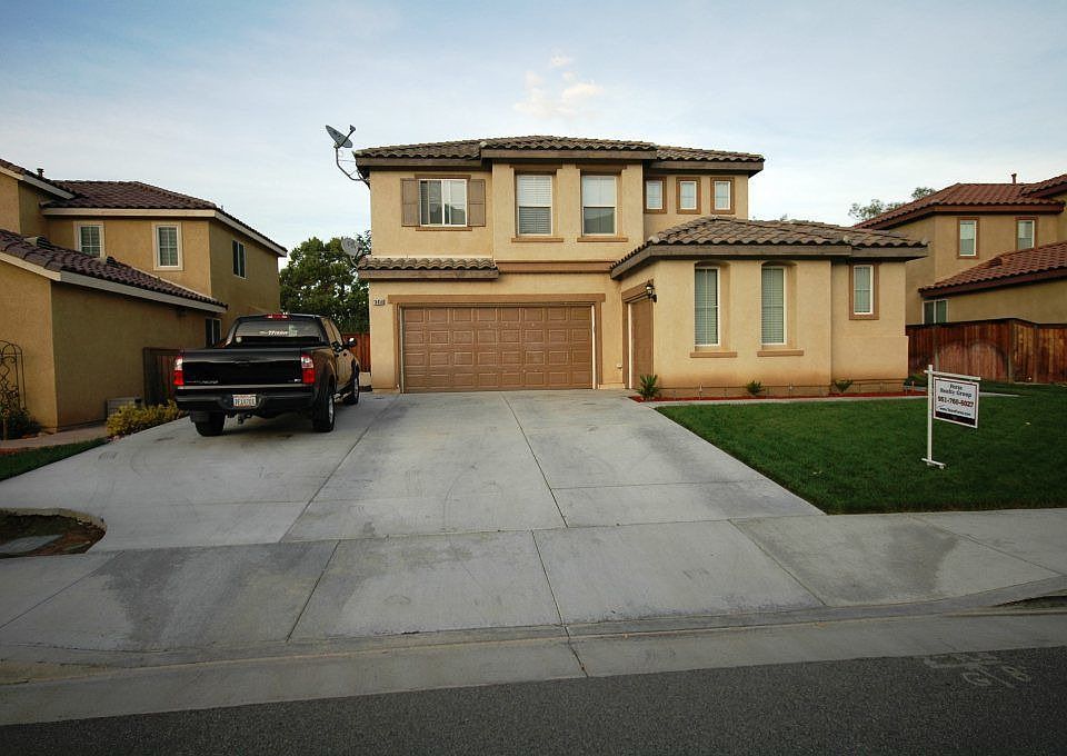 1st image of 18456 Hillview Ln