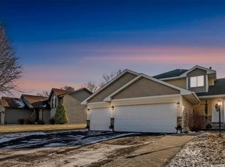 537 Heights Rd NW, Saint Michael, MN 55376