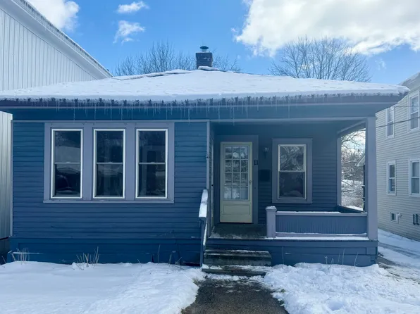 11 Summer Street, Dover-Foxcroft, ME 04426