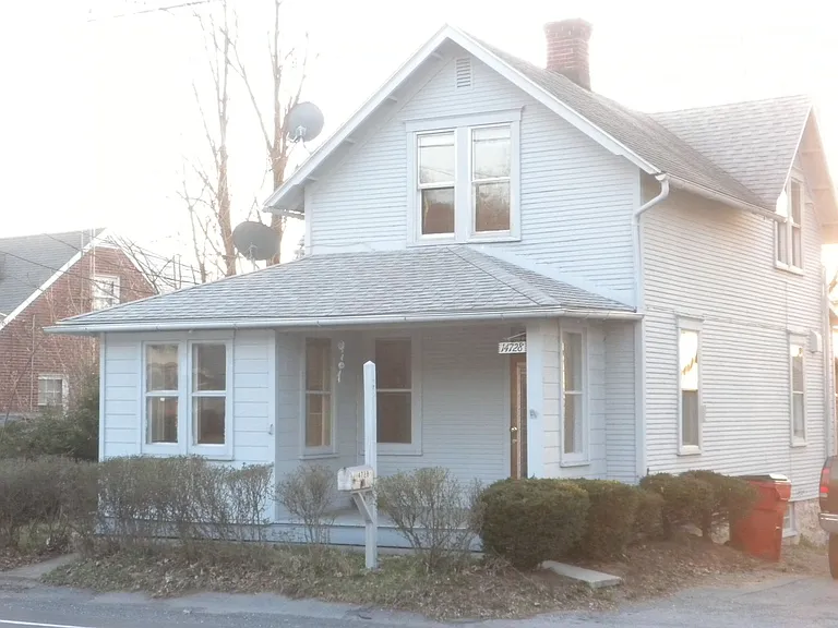 14728 Pennsylvania Ave — Photo 1