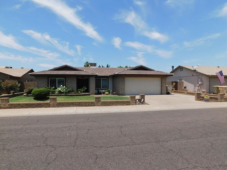 1st image of 10228 N 52nd Dr
