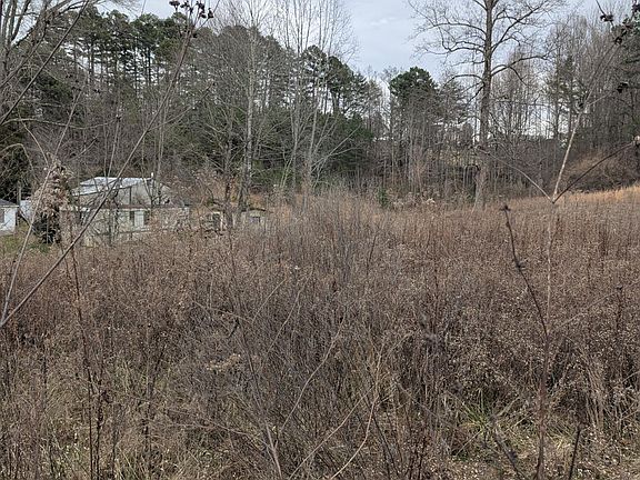 3rd image of 298 Lynn Acres Rd