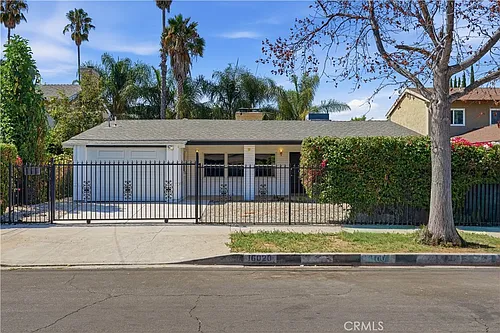 16020 Kittridge St Photo 1