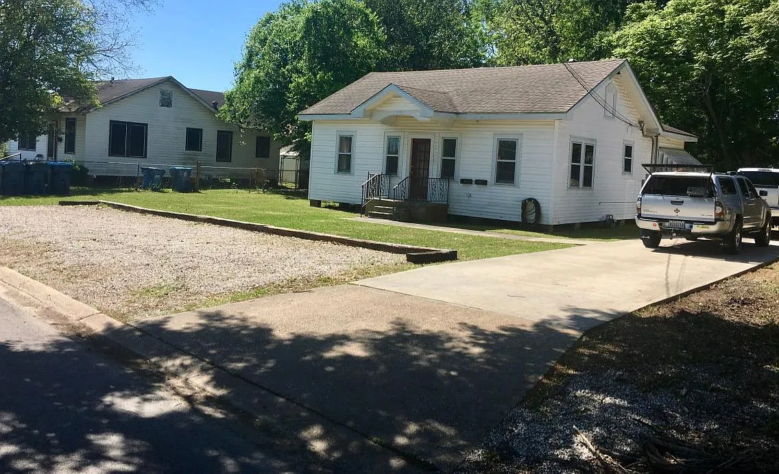 612 Cleveland St — Photo 2