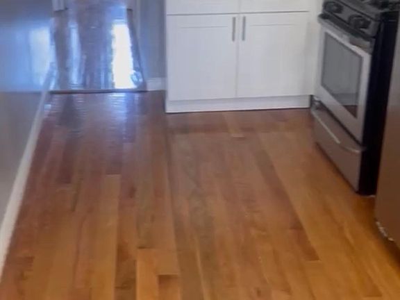 3rd image of 233-03 Linden Blvd