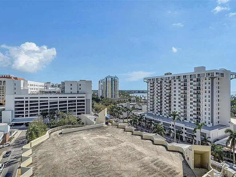 33 S Palm Ave #804 — Photo 22