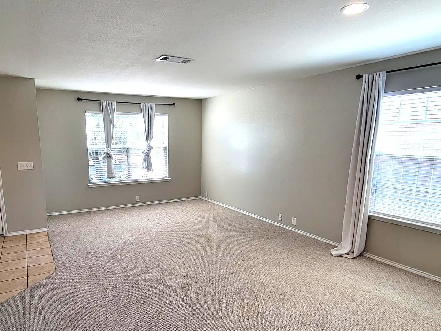 3 Bed 2 Bath House for Lease in Sherman — Photo 4