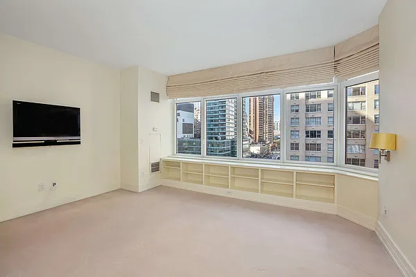 Rented by Compass | media 13