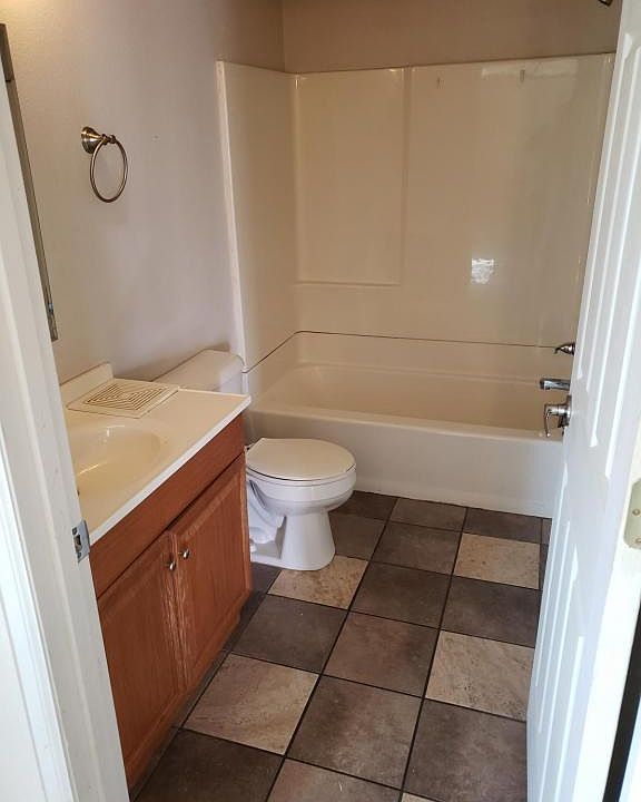 2nd image of 1204 S 7th St APT E