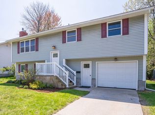 131 Sunset Dr, Burlington, VT 05408