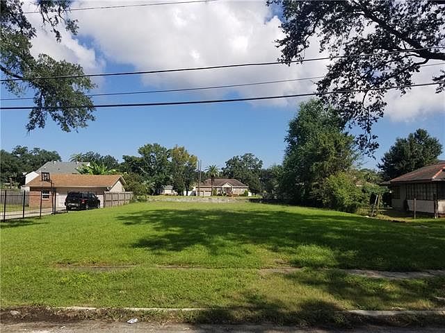 1st image of 1671 King Dr