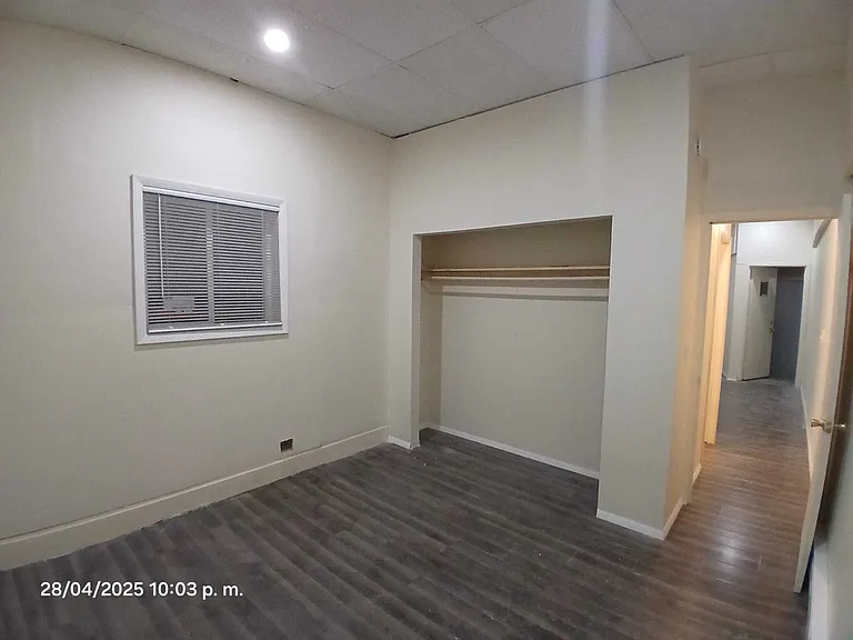 2028-2030 W Greenfield Ave — Photo 2