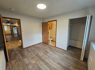 1613 E Hartson Ave #2, Spokane, WA 99202
