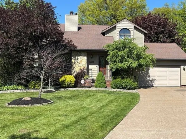 7993 Buckthorn Dr, Mentor, OH 44060