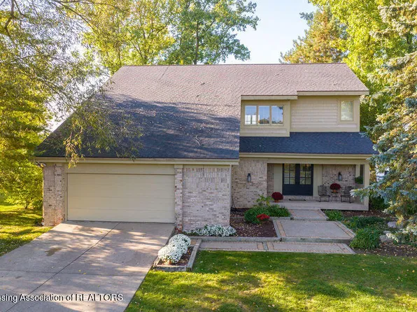 5891 E Lake Dr, Haslett, MI 48840