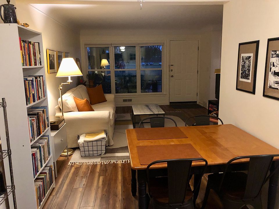 Living room/dining