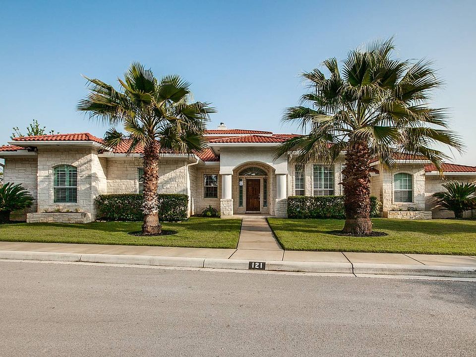 1st image of 121 Westwood Way