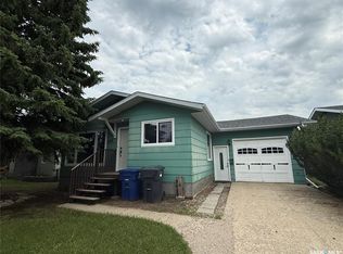 261 Bean CRESCENT, Weyburn, SK S4H 3A3