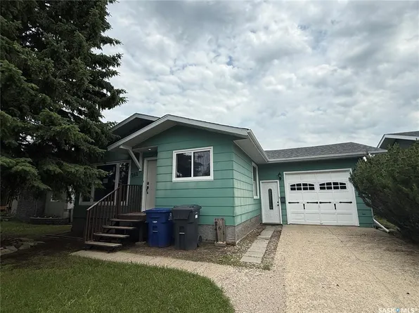 261 Bean CRESCENT, Weyburn, SK S4H 3A3