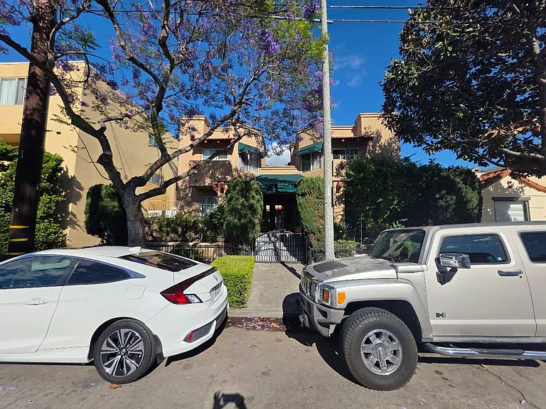 436 Lime Ave #4 — Photo 34