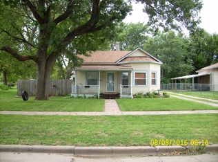 531 S Bell Ave, Lyons, KS 67554