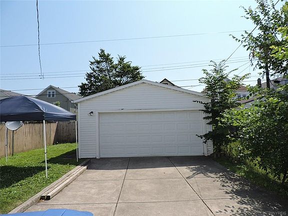 3rd image of 217 Lovering Ave