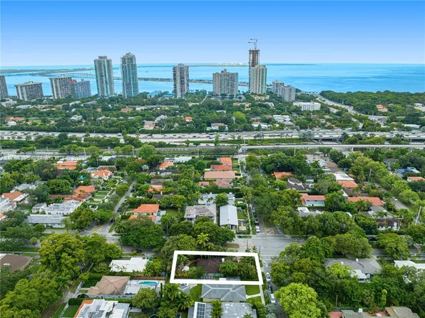 201 SW 24th Rd, Miami, FL 33129