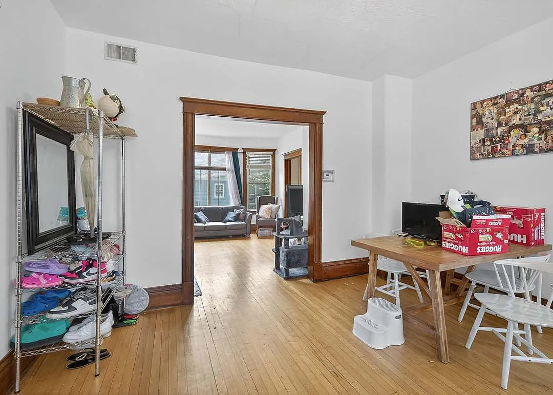 3 bed, 1050 sqft, $1,500 — Photo 3