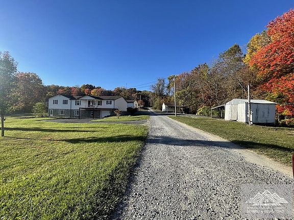 2nd image of 1008 Tabor Rd