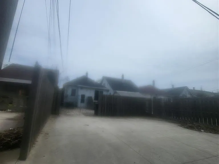 2024 Ottawa St #BACK — Photo 2
