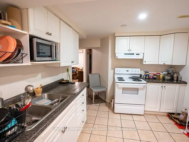 76 Summit Ridge Dr — Photo 6