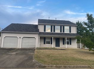 400 White Oak Ln, Suffolk, VA 23434