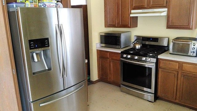 2nd image of 3196 Diane Dr