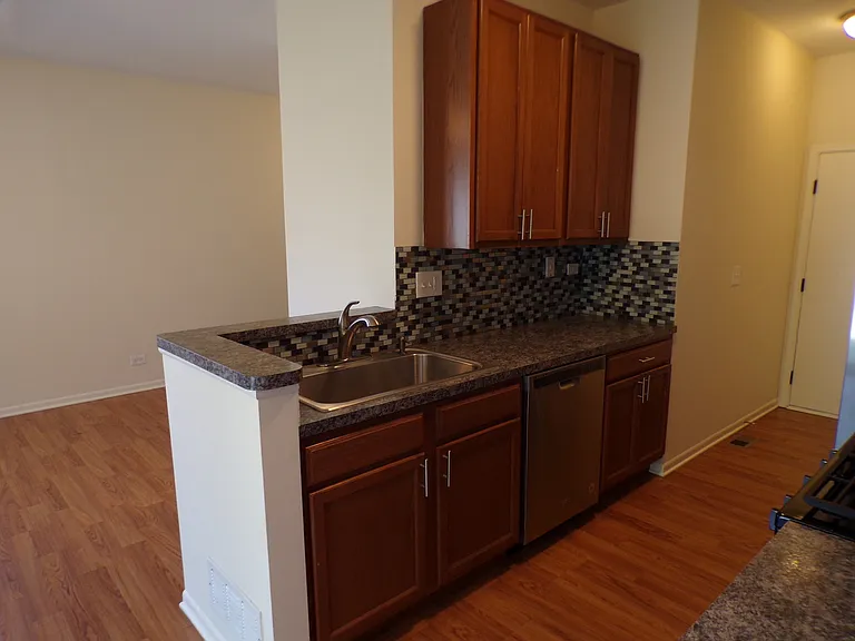 442 S Page St — Photo 9
