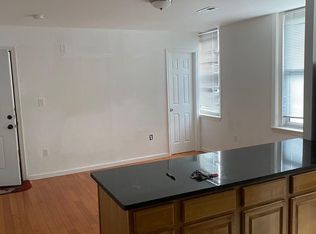 1638 W Porter St #2F, Philadelphia, PA 19145