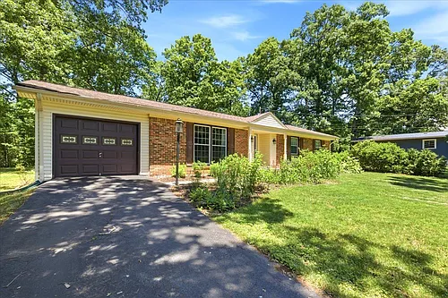 45320 Barefoot Dr Photo 1