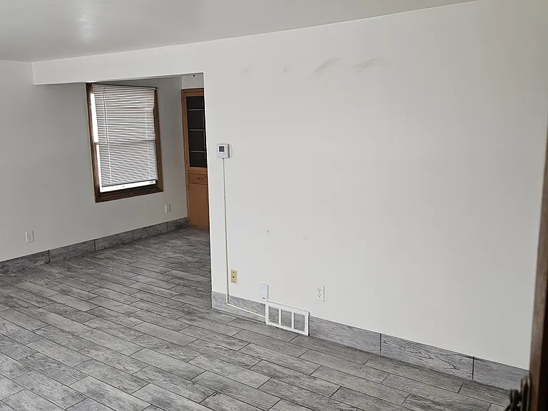 8835 N Swan Rd #6 — Photo 18
