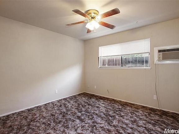 4th image of 1917 Merkley Ave APT 3