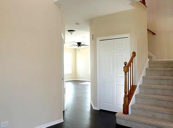 3rd image of 1582 Parkside Dr