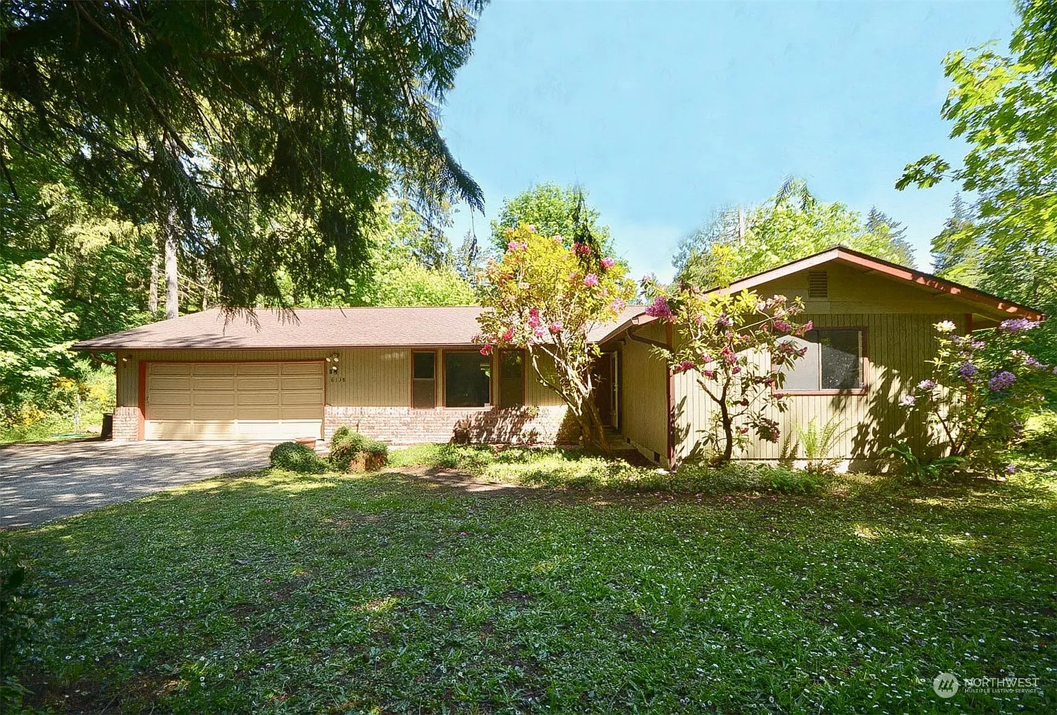 6138 Waldon Drive SE photo 1
