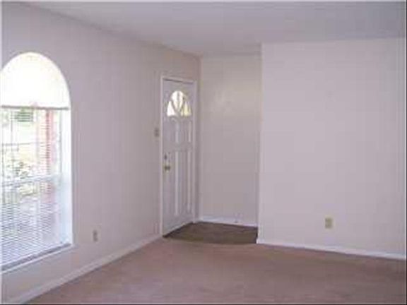 Living/Dining room Combo