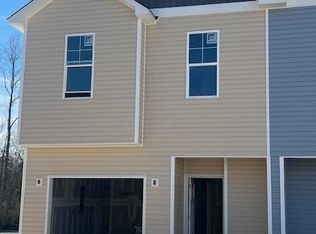 226 Shallowbag Bay Ln, Jacksonville, NC 28546