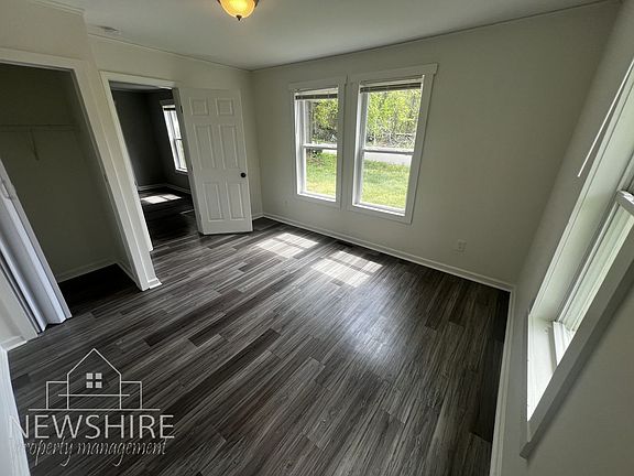 5th image of 1576 Farley Avenue Ext